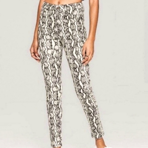 Wild Fable Size 6 NWOT High Rise Skinny Funky Snake Skin Jeans - Picture 1 of 11